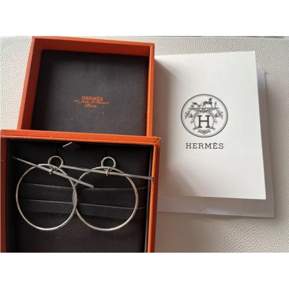 Hermes medium loop earrings new never worn -stunning!